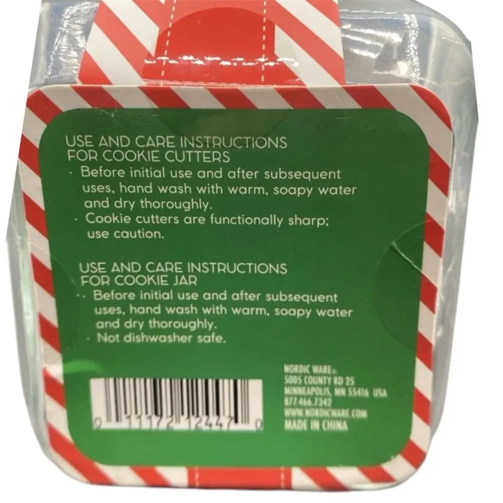 2x Holiday Cookie Cutter Set Metal Pieces Set Nordic Ware  8 Piece
